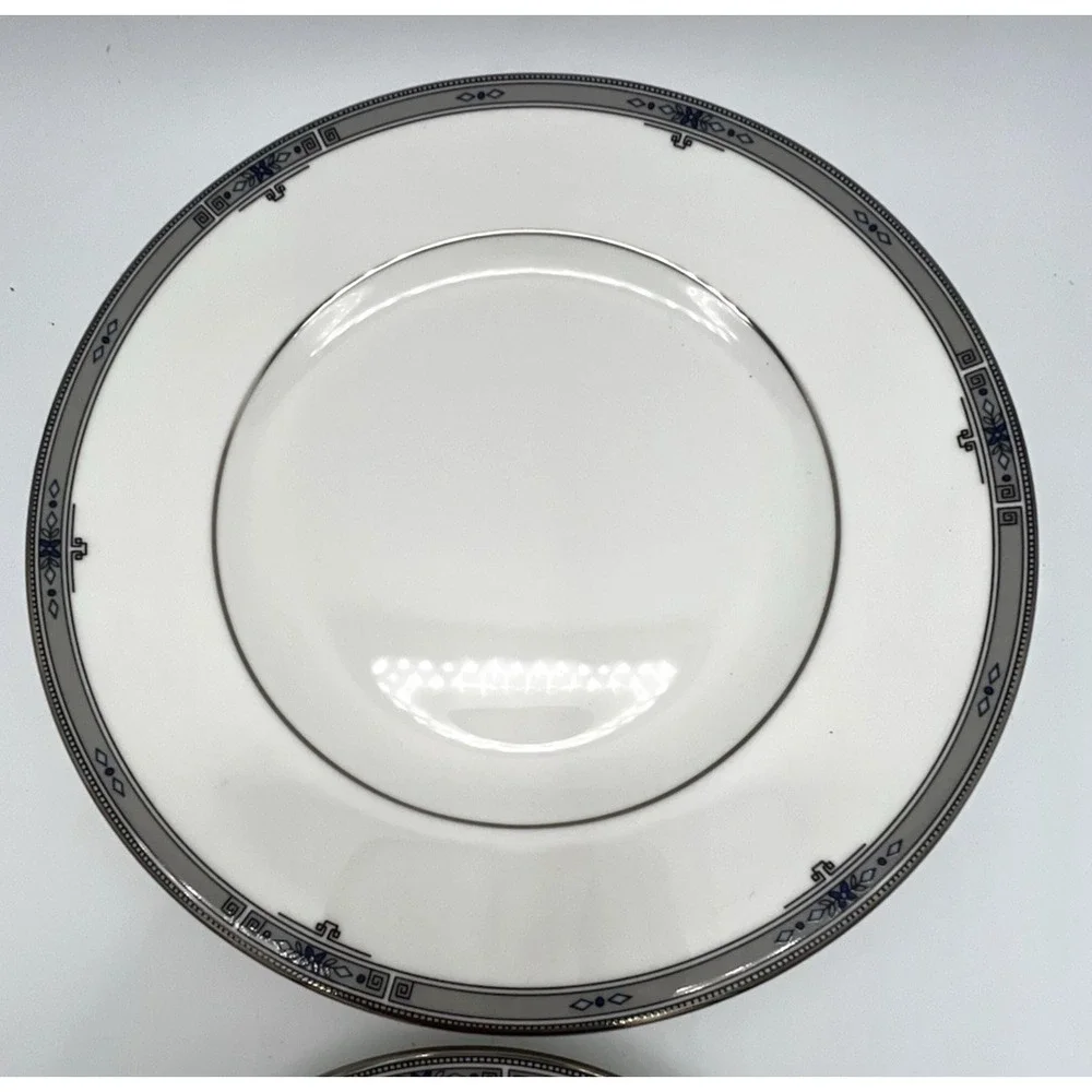 Wedgwood Amherst Platinum Trim 8